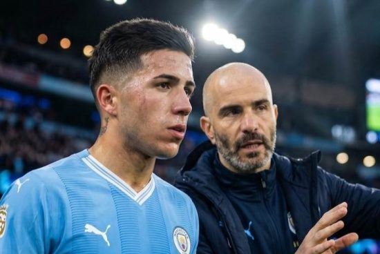 Tiền vệ người Argentina được cho là chưa chốt tương lai, dù đội bóng vẫn kiên quyết giữ anh ở lại Stamford Bridge.