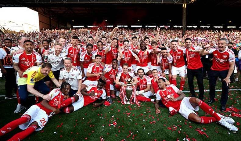 Arsenal tiếp tục thể hiện bản lĩnh của đội dẫn đầu Ngoại hạng Anh khi giành chiến thắng tối thiểu trước Brighton, dù phải trải qua trận đấu đầy khó khăn.