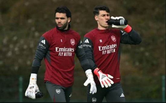 Arteta đứng trước bài toán khó: chọn Raya hay Kepa cho trận chiến Wembley.