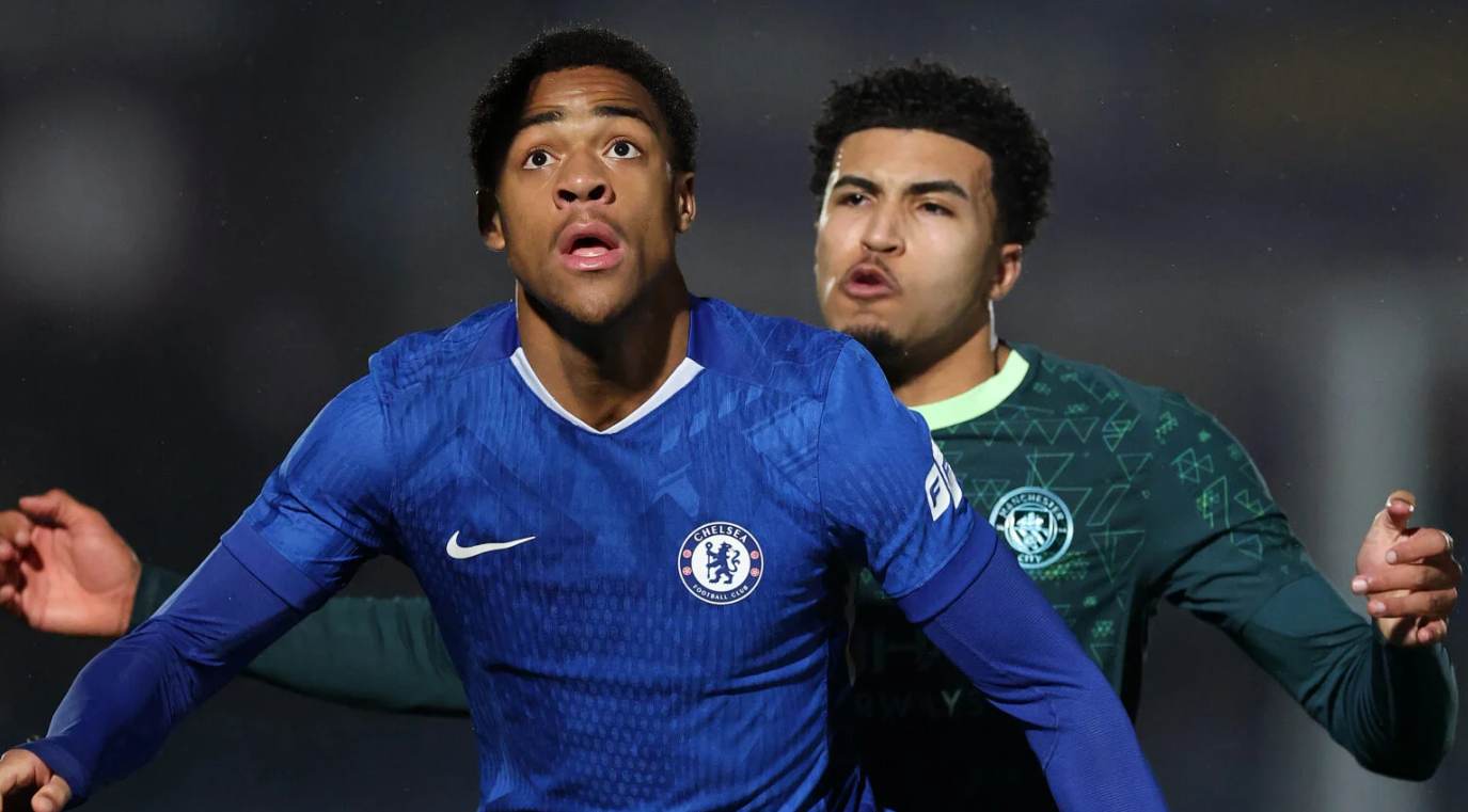 HLV Liam Rosenior xác nhận sẽ mang theo hai tài năng trẻ của học viện Chelsea trong danh sách đội một ở trận gặp Wrexham tại FA Cup.
